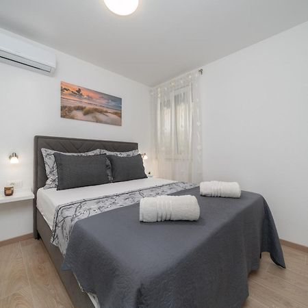 Apartmani Marivo Baška Voda Екстериор снимка