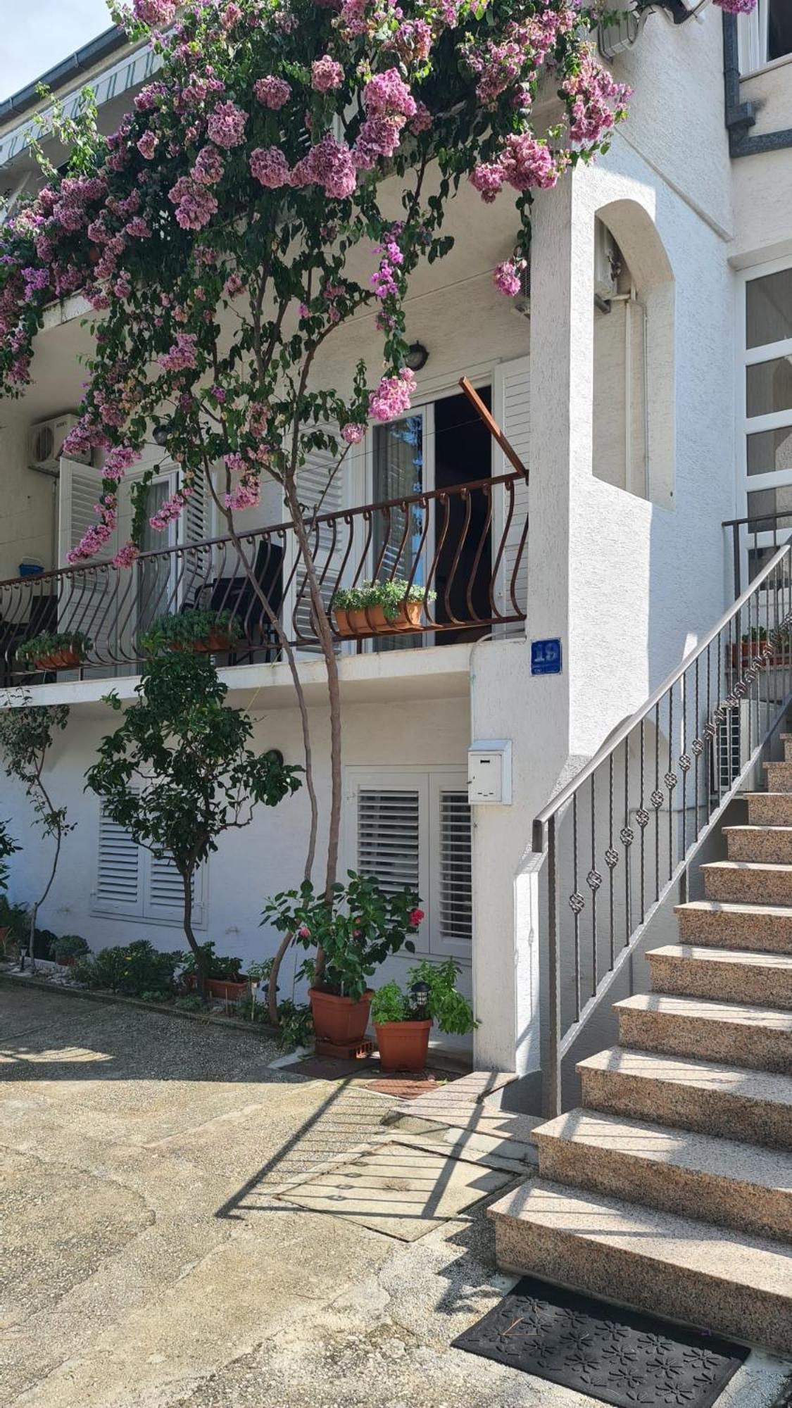 Apartmani Marivo Baška Voda Екстериор снимка