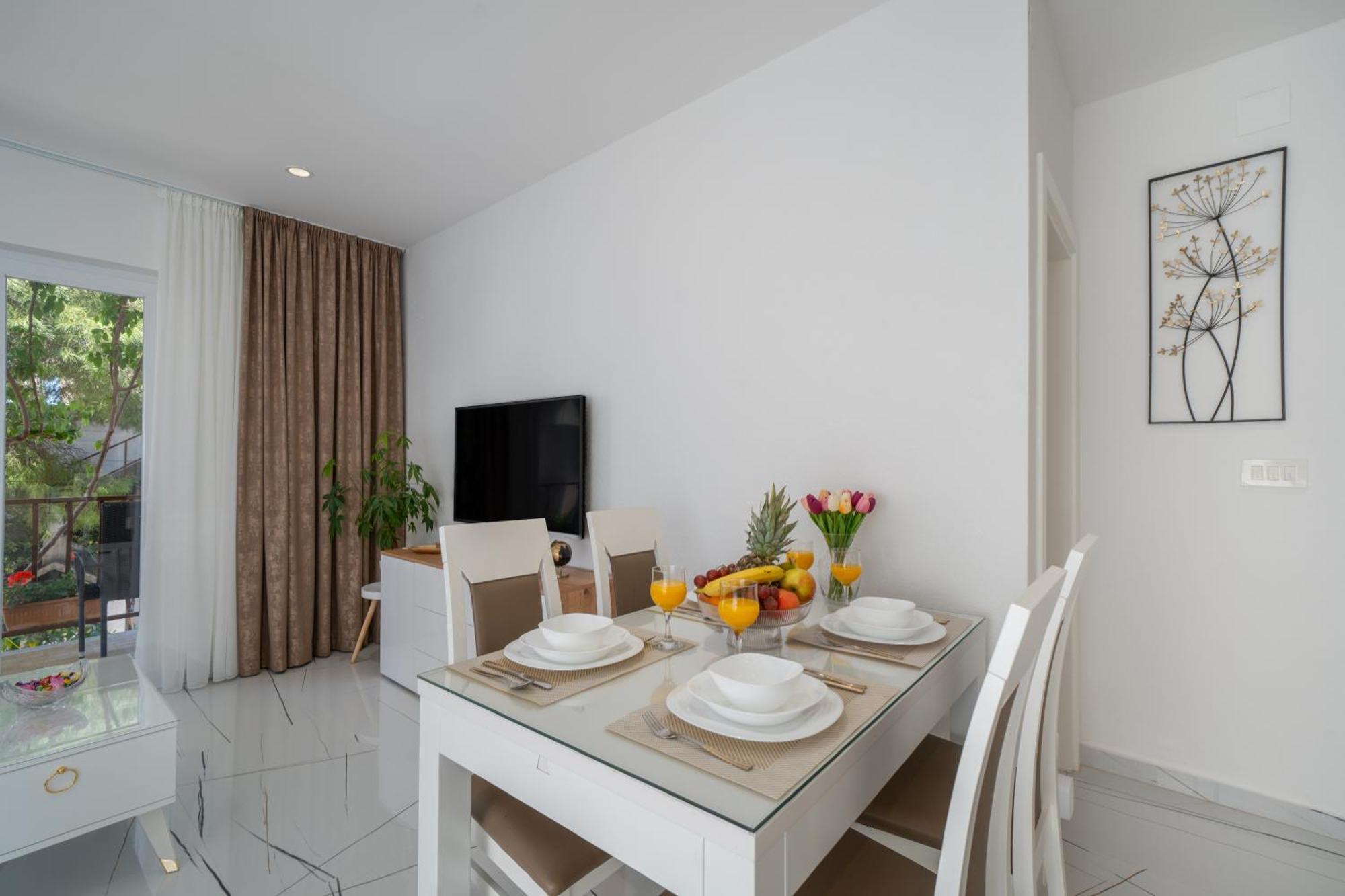 Apartmani Marivo Baška Voda Екстериор снимка