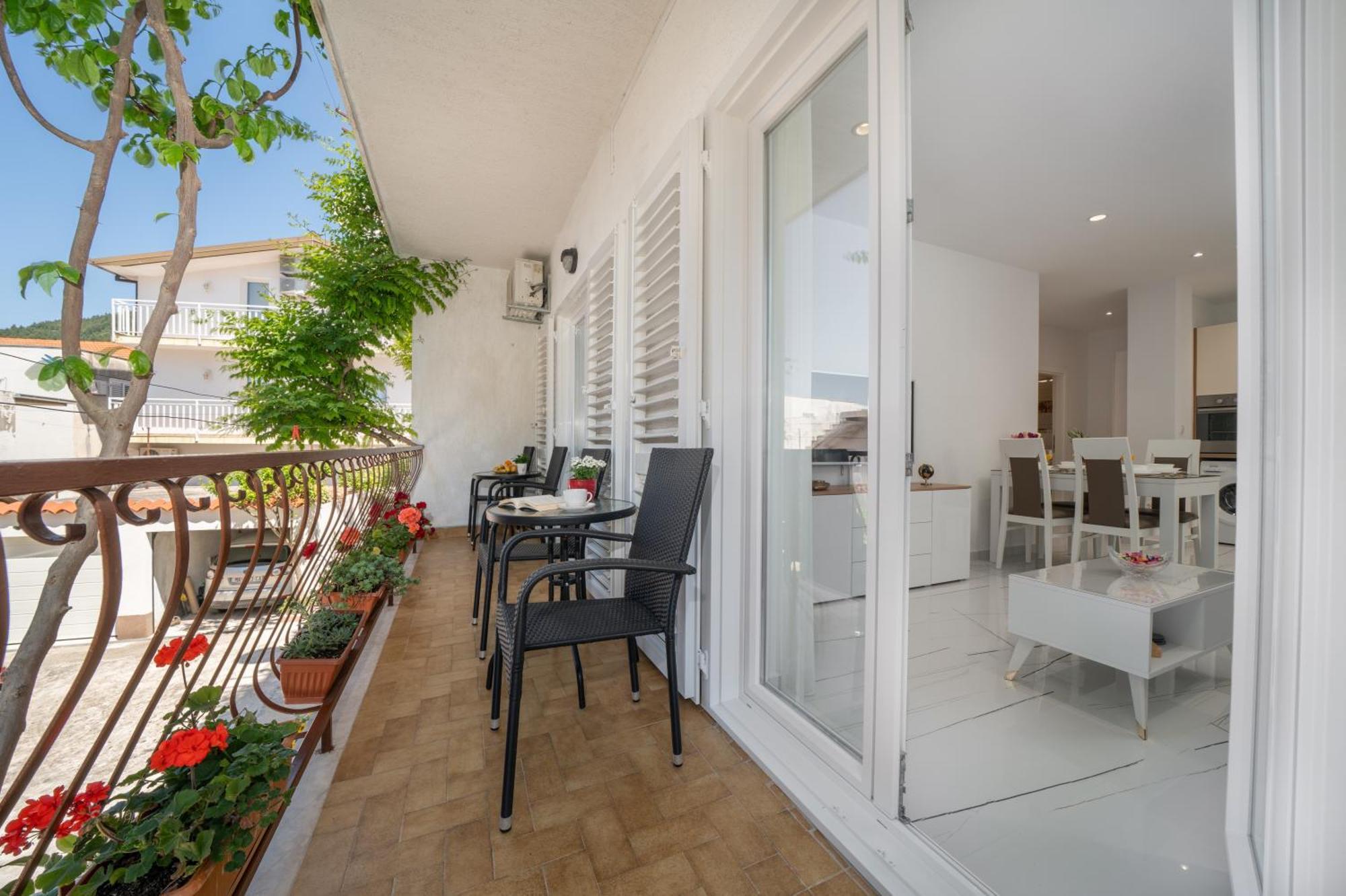 Apartmani Marivo Baška Voda Екстериор снимка