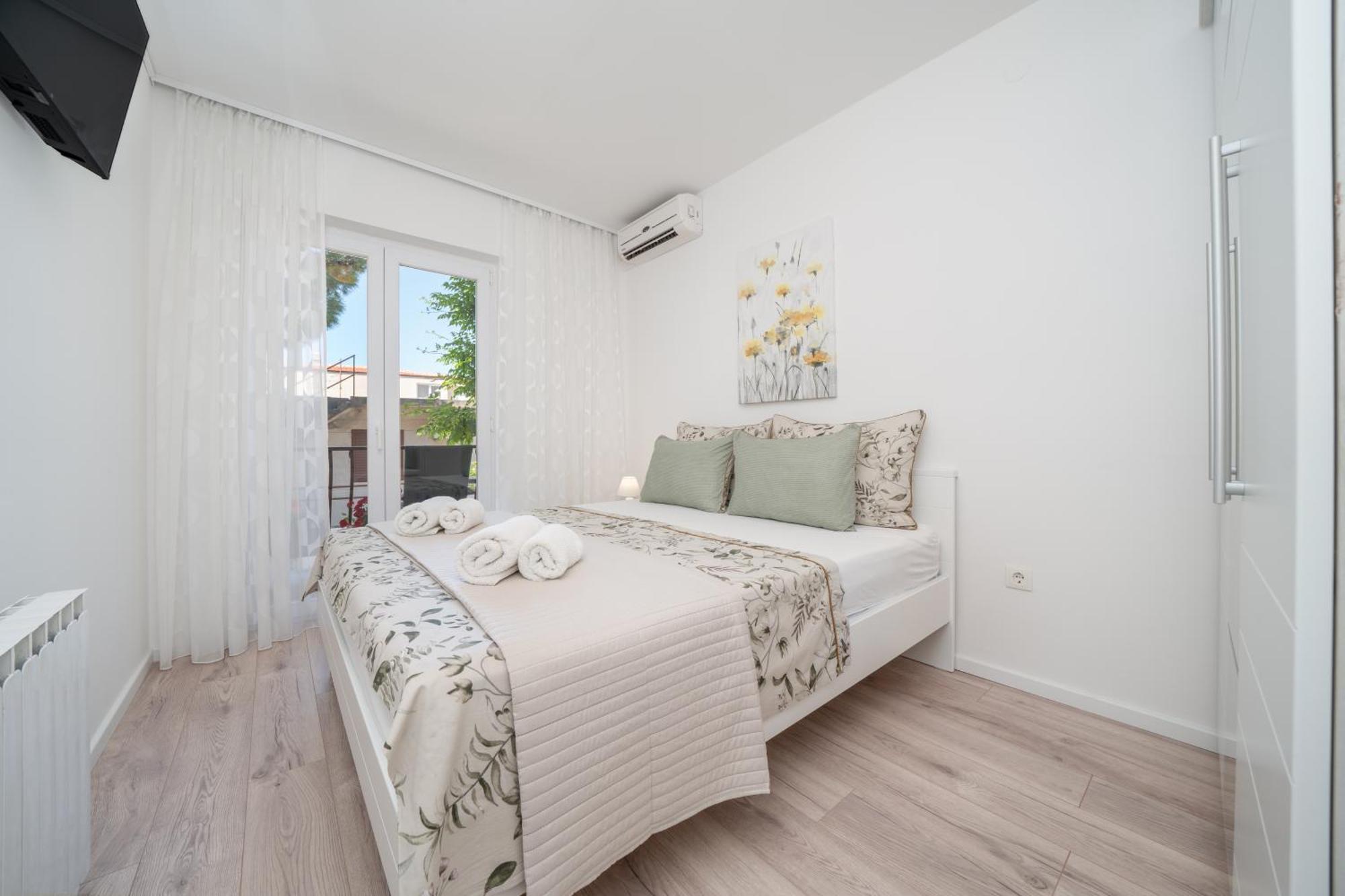 Apartmani Marivo Baška Voda Екстериор снимка